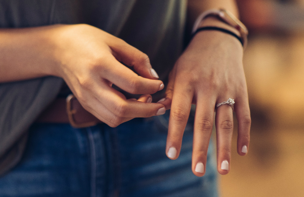 CHARACTERISTICS OF ENGAGEMENT RINGS